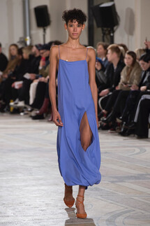 Jacquemus Fall 2018 Ready-to-Wear , Jacquemus осень зима 2018 , Fashion show , неделя моды в Париже , PFW , Mainstyles